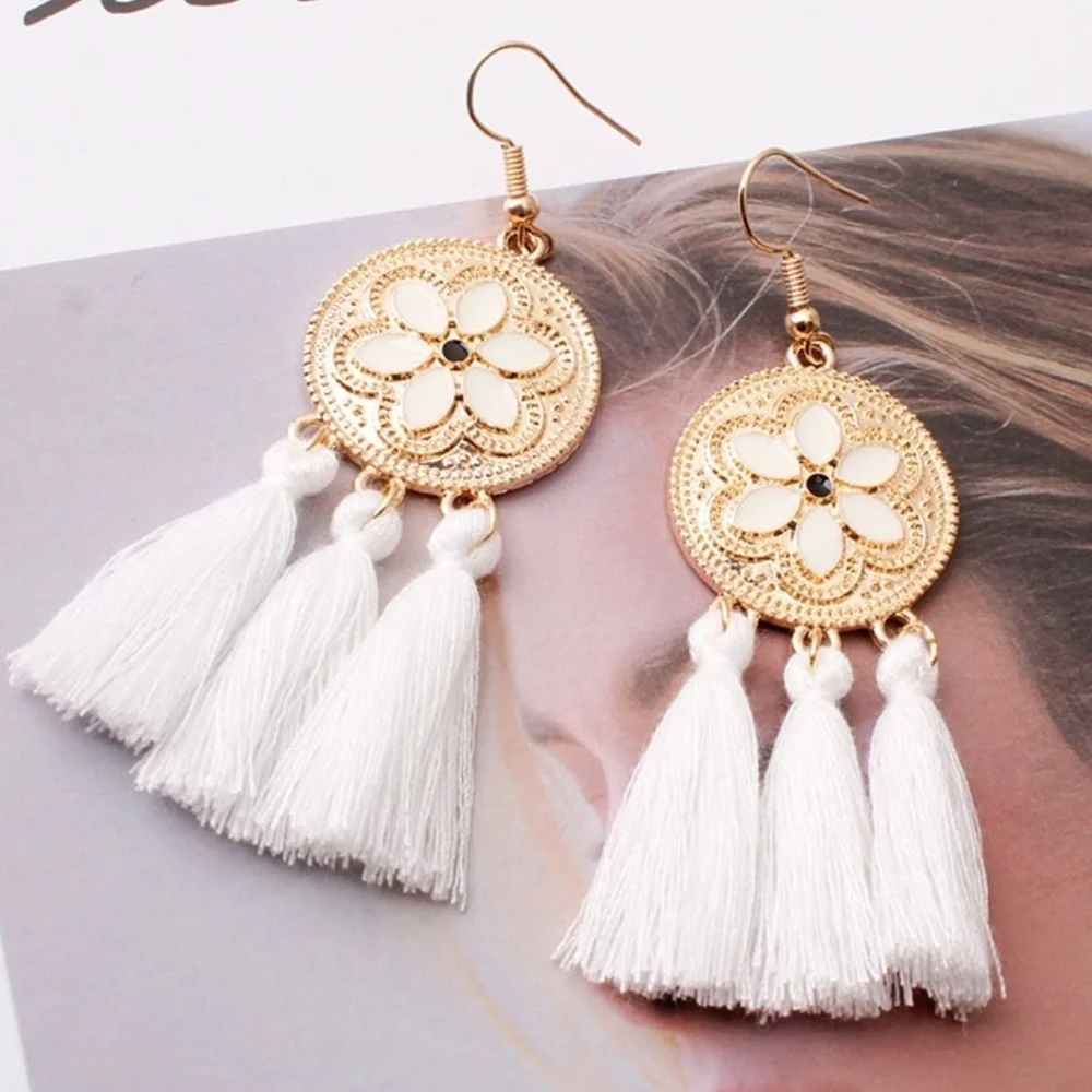 *FLAVIA* White Floral x Tassel Fashion Earrings